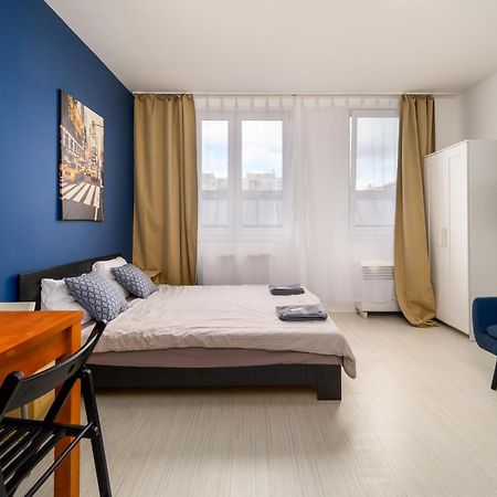 Sun Resort Residential Suite-Free Parking Garage Same Building Budapest Exteriör bild